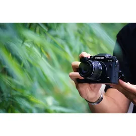 Fujifilm X-T5 Gehäuse schwarz + Netzteil + USB-Kabel + Akku