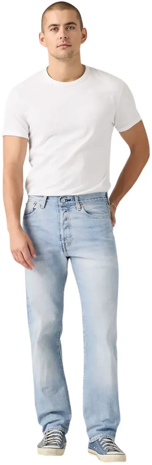Levi's 501 Jeans Original Fit in hellblauer It Out Washung-W38 / L34