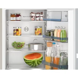 Bosch Serie 4 KIR31VFE0 Einbaukühlschrank (165 l, 1021 mm hoch)
