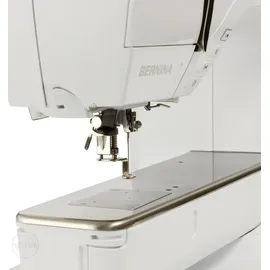Bernina B 700 mit SDT-Stickmodul