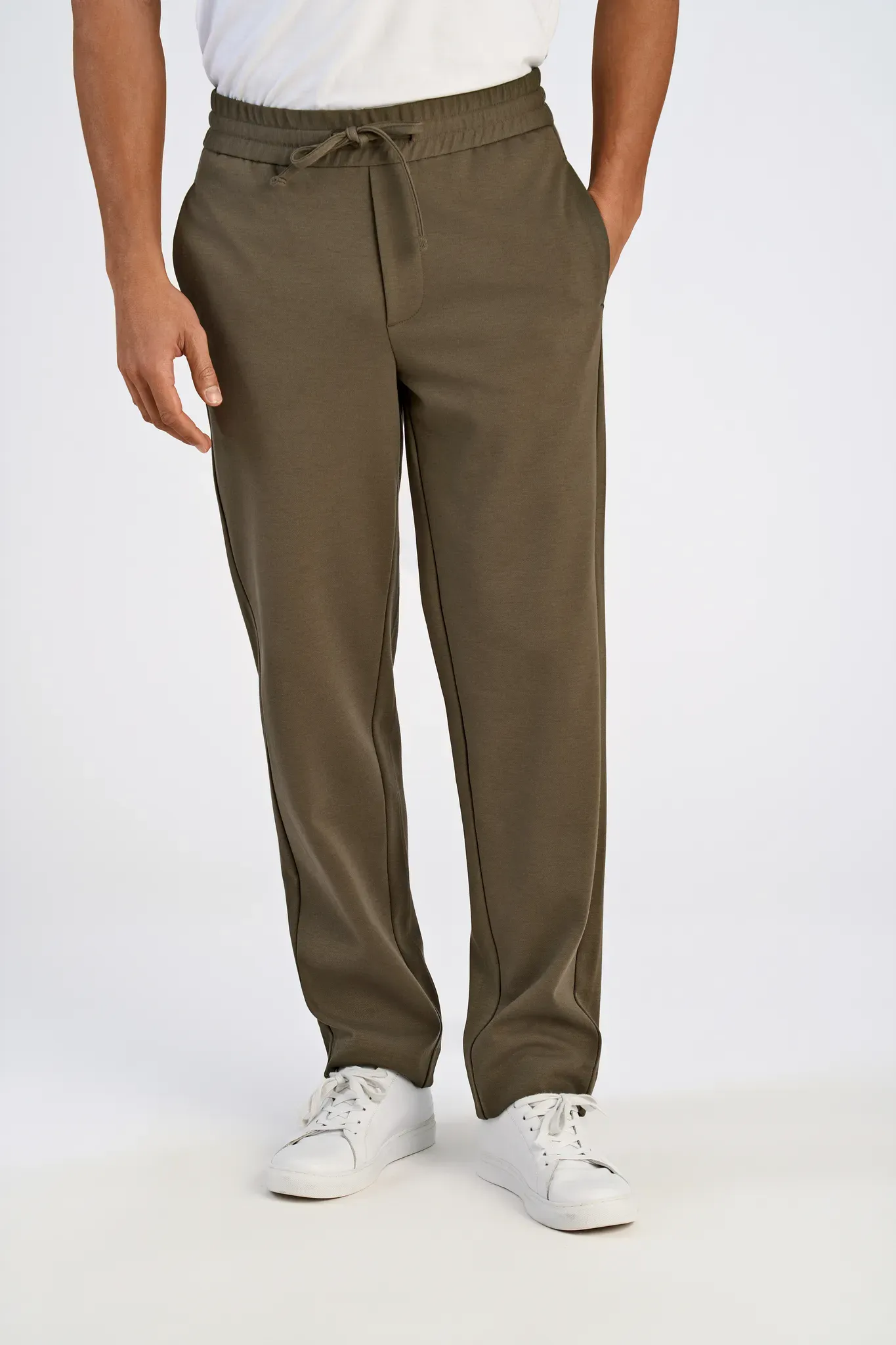 Jogginghose LINDBERGH, Herren, Gr. L, N-Gr, true army, Web, Obermaterial: 75% Polyester, 22% Viskose, 3% Elasthan, unifarben, lang, Hosen Jogginghose, mit elastischem Bund mit Kordelzug