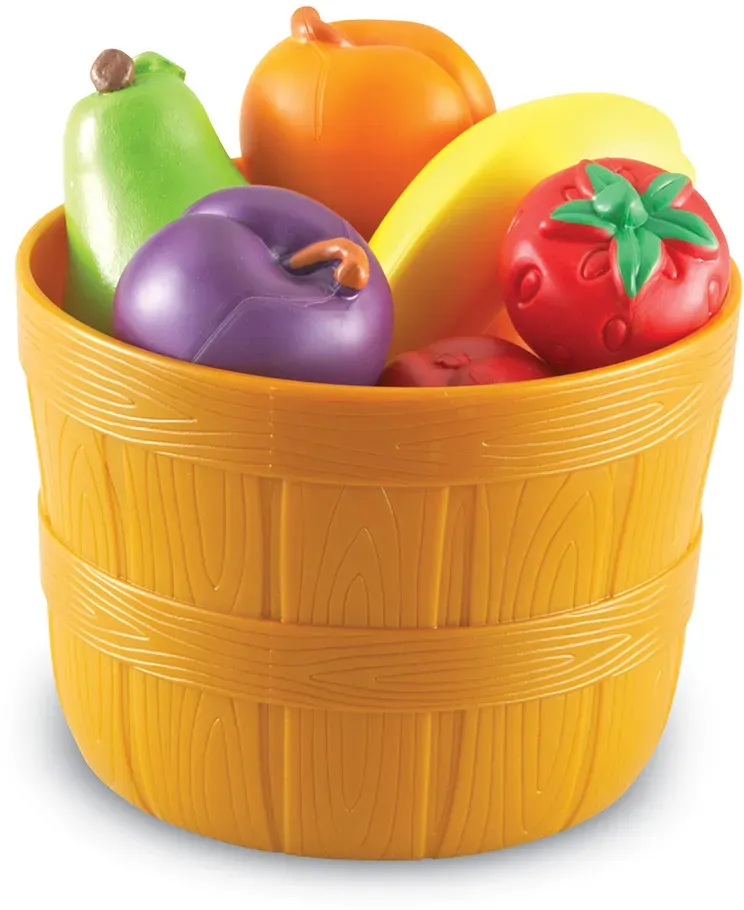 Learning Resources Korb mit Obst 9-teiliges Spiellebensmittel-Set - Farbenfroh, robust, Weidenkorb, Kunststoff, ab 18 Monaten