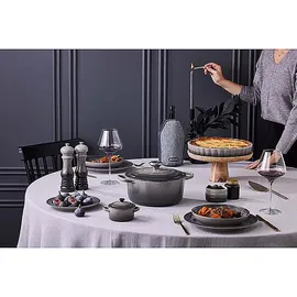 Le Creuset Pfeffermühle 21 cm flint