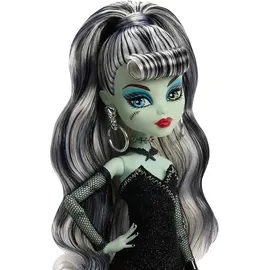 Monster High Skullector Frankie Stein x Barbie Doll