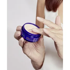 NIVEA Cellular Expert Lift Anti Faltcremes Set für Tag und Nacht SPF 30 2x50 ml