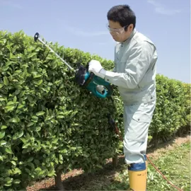 Makita UH6570