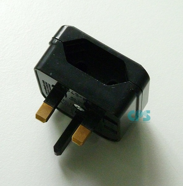 Steckdosenadapter Strom Adapter Deutschland auf UK DUO2556 NEU