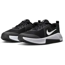 Nike MC Trainer 3 Fitnessschuhe Damen 001 black/white 39