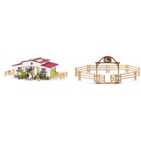 SCHLEICH 42344 Reiterhof mit Reiterin und Pferden, für Kinder ab 3+ Jahren, Farm World, Spielset & 42434 Pferdekoppel mit Eingangstor, für Kinder ab 5-12 Jahren, Horse Club - Zubehör