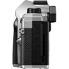 OM System OM-5 silber