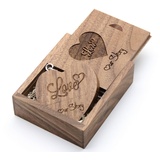 USB-Stick und USB-Box aus Holz mit 64 GB und Gravur Love & Our Story für Hochzeit/Braut&Bräutigam/Eltern/Fotograf (Walnuss, 64GB USB3.0)
