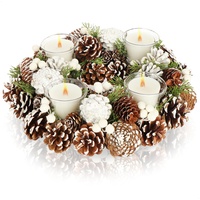 COM-FOUR® Tischkranz für Weihnachten - weißer Adventskranz mit Zapfen - Dekokranz mit 4 Teelichthaltern - Weihnachtskranz mit Kerzenhalter (Adventskranz L)