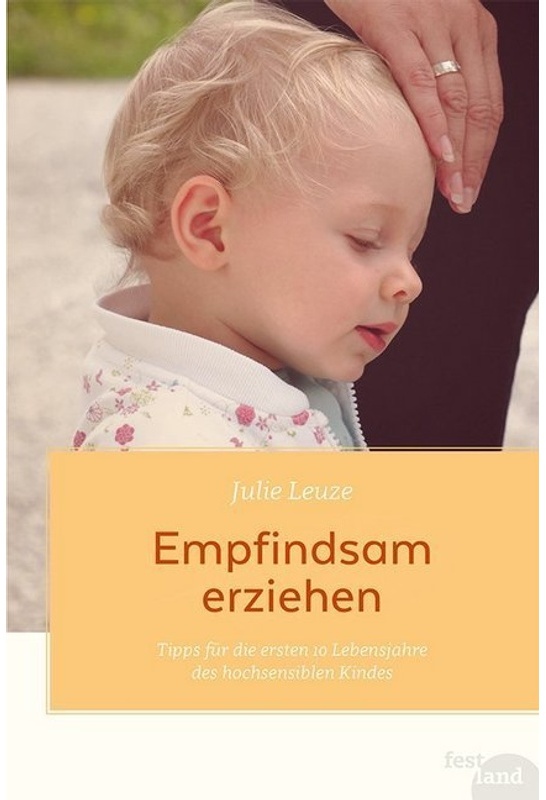 Empfindsam Erziehen - Julie Leuze  Kartoniert (TB)