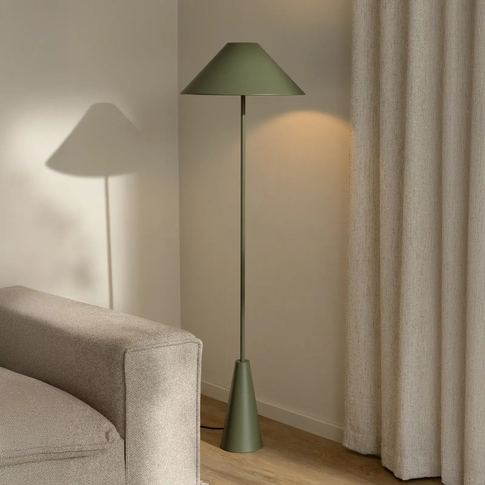 Stehleuchte Globen Lighting, Cannes, Grün, für Wohnzimmer, Metall, Design - 140