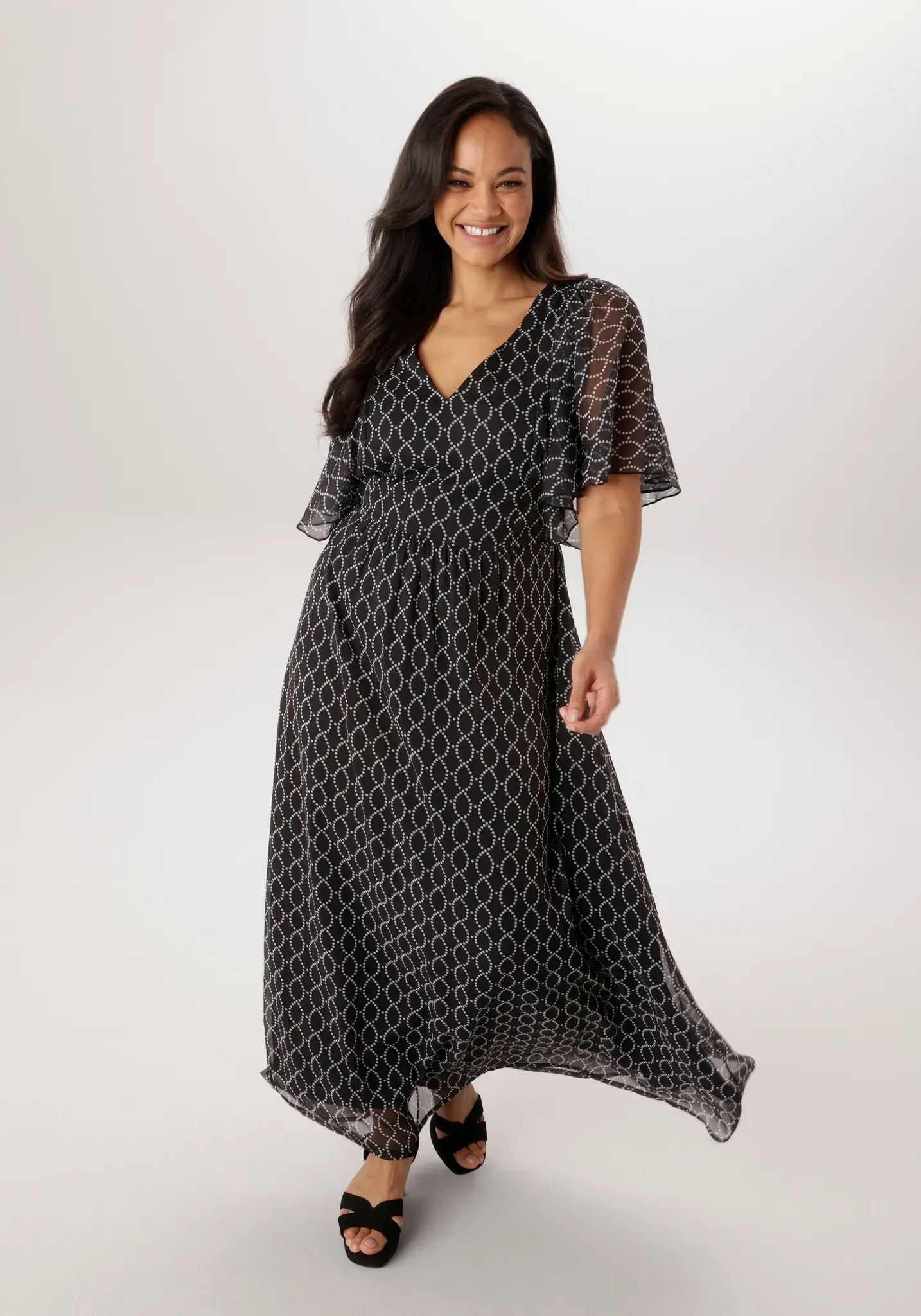 Chiffonkleid ANISTON PLUS, Damen, Gr. 46, N-Gr, schwarz-weiß (schwarz, weiß), Web, Obermaterial: 100% Polyester. Futter: 100% Polyester, bedruckt, gemustert, figurumspielend knöchellang, V-Ausschnitt, Flügelärmel, Kleider Chiffonkleid, mit tollem Druck