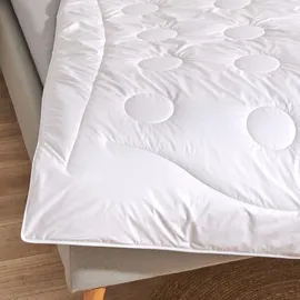 Traumschlaf Premium Kamelhaarflaum Steppbett leicht, Füllung: 100% Kamelhaar 135x200 cm