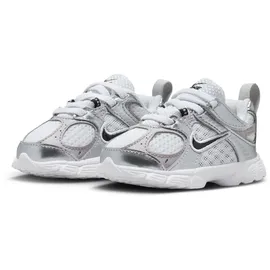 Nike V5 RNR Kinder White/Black-Vast Grey-College Grey 18,5