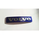 Austausch Des Airbag-emblems Am Volvo-lenkrad. Metallaufkleber Und Logo.