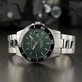 Maserati R8853100038 Herrenuhr Competizione 43mm 10ATM