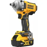 DeWalt XR Akku-Schlagschrauber DCF892P2T (18V, 1⁄2 Zoll Außenvierkant-Aufnahme mit Kugelrastung, 813 Nm Anzugsmoment, inkl. 2x 18V/5.0 Ah Akkus, Ladegerät, Metall-Gürtelhaken & T-STAK Box)