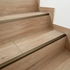 SO-Tech Treppenkantenprofil Alu 1000 x 25 x 18 mm kürzbar selbstklebend goldfarben