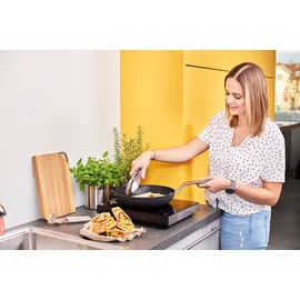 Rösle Gourmetzange Silikon, Hochwertige Küchenzange mit Silikonrand und Grillen, Kochen und Servieren, 23 cm,