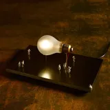 Ingo Maurer I Ricchi Poveri - Monument for a Bulb