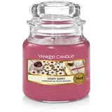Yankee Candle Duftkerze im Glas (klein) | Merry Berry | Brenndauer bis zu 30 Stunden
