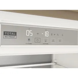 Bauknecht BNF70400 Einbau-Kühlgefrierkombination