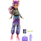 Monster High Scare-adise Island Clawdeen Wolf Puppe mit Badeanzug, Jogger und Strandzubehör wie Visier, Wasserflasche und Buch