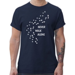 Shirtracer T-Shirt »Never walk alone Pfotenabdrücke - Geschenk für Hundebesitzer - Herren Premium T-Shirt« t- shirts hunde - shirt hundepfoten - shirtracer hundepfotenabdruck blau S