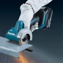 Makita DMC300Z ohne Akku + im Karton