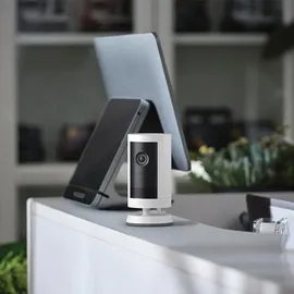 Ring Outdoor Camera Plus Plug-In Weiß