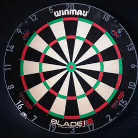 WINMAU Blade 6 Triple Core Carbon