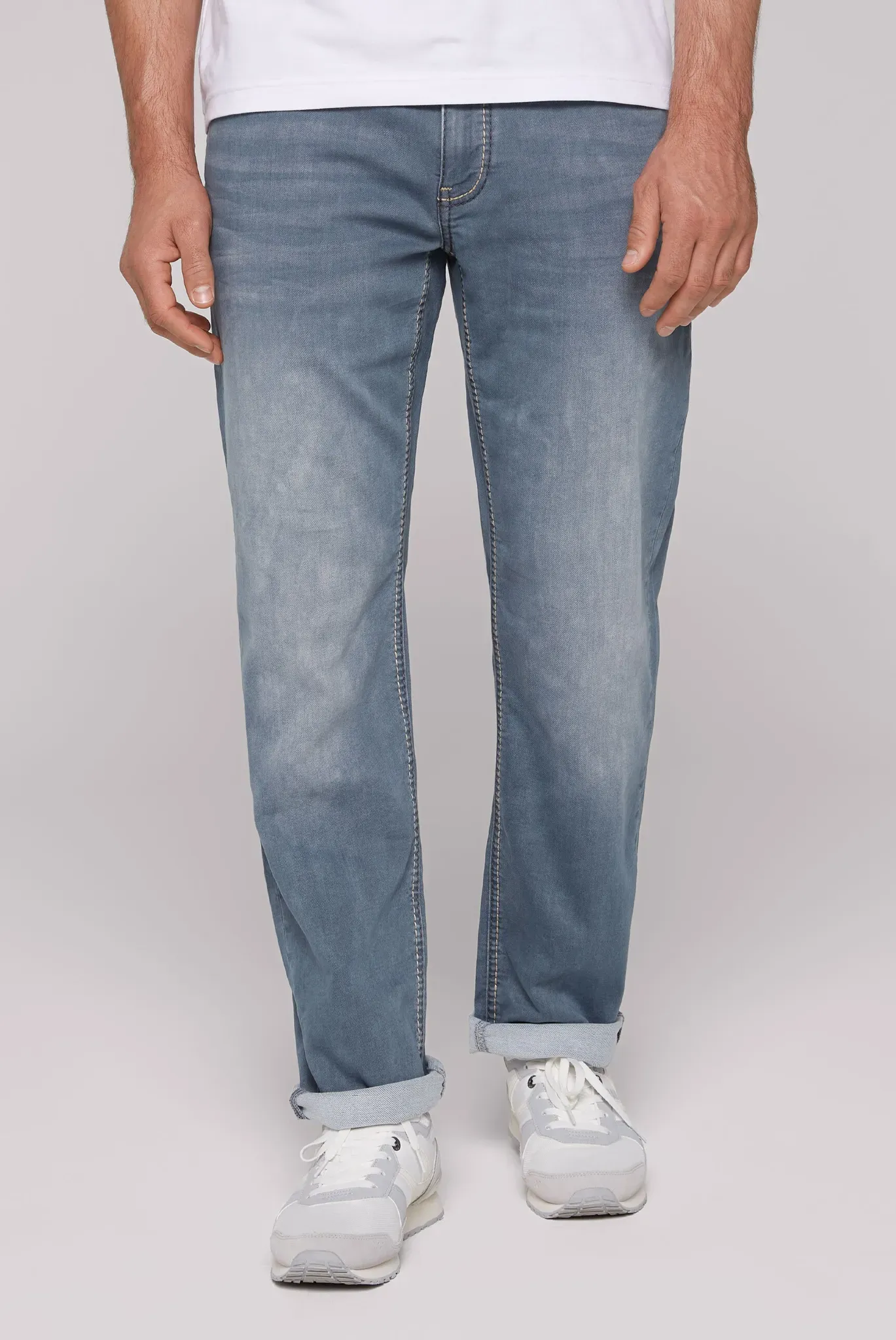 Comfort-fit-Jeans CAMP DAVID, Herren, Gr. 38, Länge 30, grau, Sweatware, Material: 68% Baumwolle, 16% Polyester, 14% Lyocell, 2% Elasthan, Zusatz: Enthält nichttextile Teile tierischen Ursprungs (Badge), Abriebeffekte, comfort fit, Jeans, mit zwei Leibhöhen