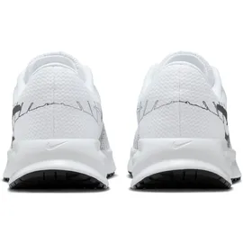 Nike Run Defy Weiss/Schwarz 42