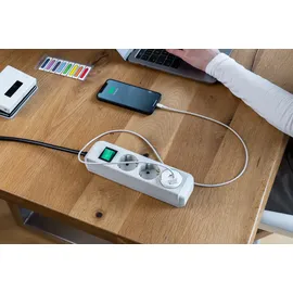 Brennenstuhl USB Steckdosenadapter 2,4A 1508110,