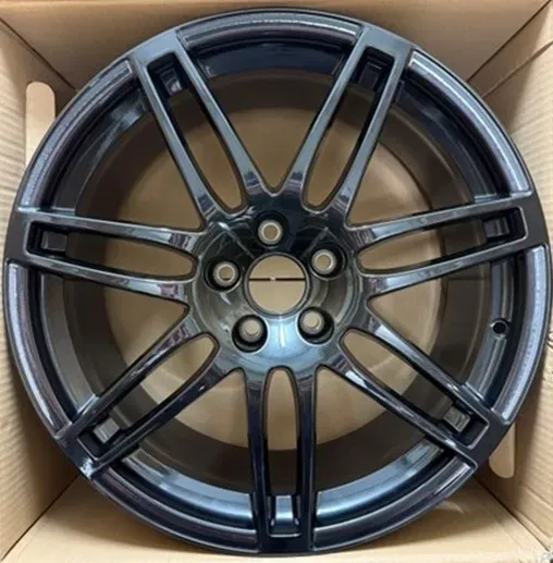 Original Audi Alufelge 7-Parallel Speichen S-Line schwarz
