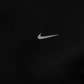 Nike Swift Schwarz XL