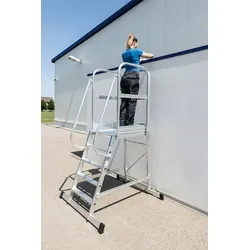 PROREGAL Plattformleiter mit geräumiger Plattform und Rollen | 4 Stufen | inkl. beidseitigem Handlauf | Aluminium