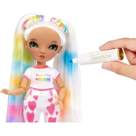 MGA Entertainment Rainbow High Color & Create DIY Modepuppe und Spielset, mit 6 passenden Markern