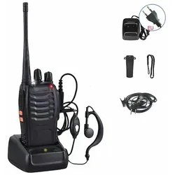 Packung mit 4 tragbaren Walkie Talkies mit EU-Ladegerät und Headset