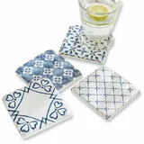 Loberon Untersetzer 4er Set Sliwa, charmantes Vintage-Design, rutschfeste Unterseite, Küchenutensilien, Tischaccessoires, Polyresin, Kork, weiß/blau