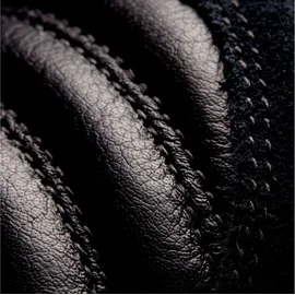 adidas Mundial Team Black / Footwear White / Red 37 1/3