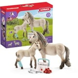 schleich 42430 HORSE CLUB Hannahs Erste-Hilfe-Set, für Kinder ab 5-12 Jahren, HORSE CLUB - Spielset