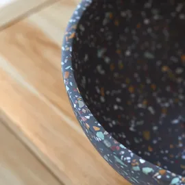 Tikamoon Rundes Waschbecken Micha aus Terrazzo Confetti