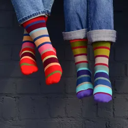 REMEMBER Socken Modell 33 - Einheitsgröße 41 - 46 - Farbenfrohe Socken