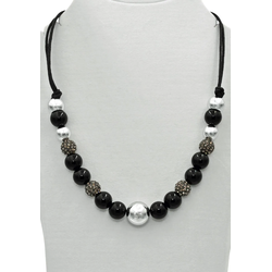 Kette ohne Anhänger FIRETTI "im verschiedenen Look aneinander gereiht", schwarz (metallfarben, grau, schwarz), Halsketten, Damen, Baumwolle Metall Perlen, L: 52, Baumwolle, Metall, Perlen, mit Glassteinen - mit Kunststoffperle
