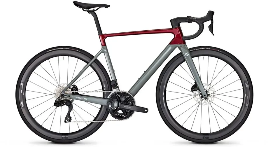 Focus Izalco Max 8.9 Rot Modell 2025