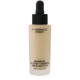 MAC Studio Waterweight Foundation LSF 30 NC25 30 ml